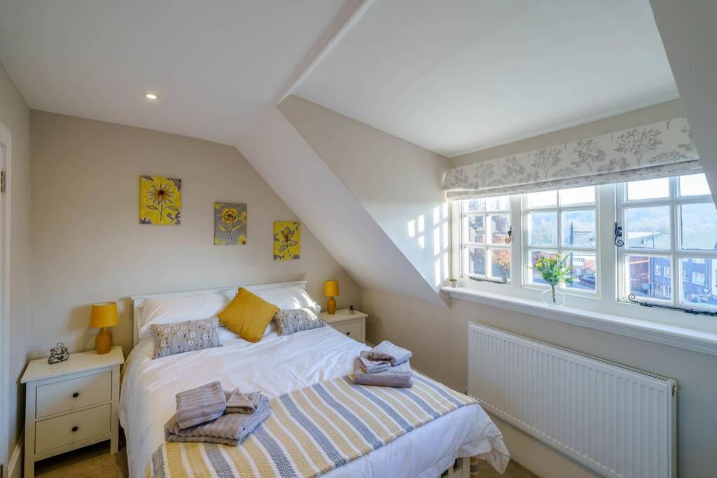 Upper Thames & Lower Thames - Stunning Apartments Henley-on-Thames ภายนอก รูปภาพ