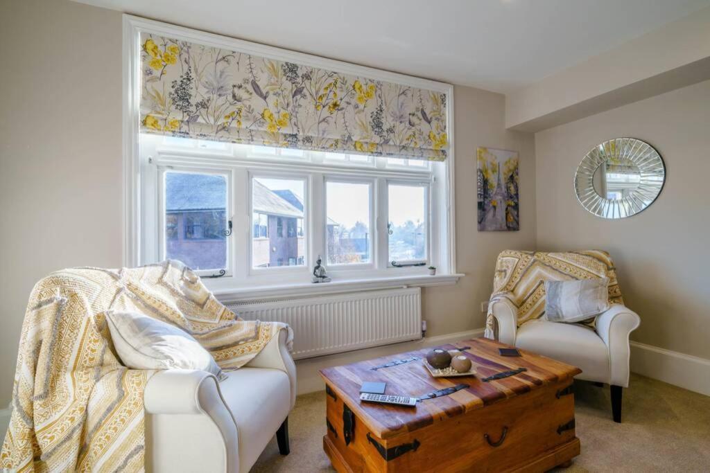 Upper Thames & Lower Thames - Stunning Apartments Henley-on-Thames ภายนอก รูปภาพ